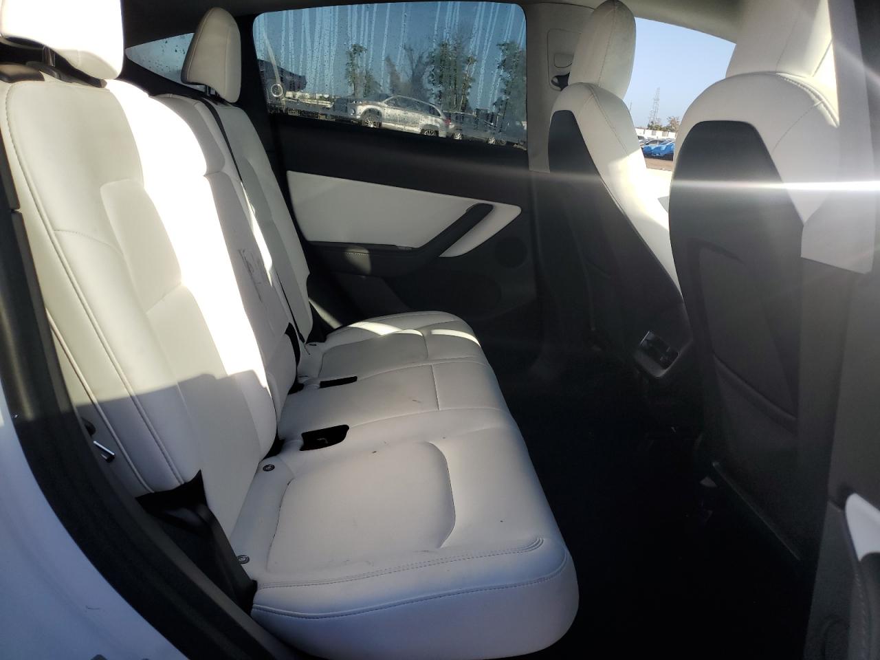 2020 Tesla Model Y VIN: 5YJYGDEE7LF020598 Lot: 84888314