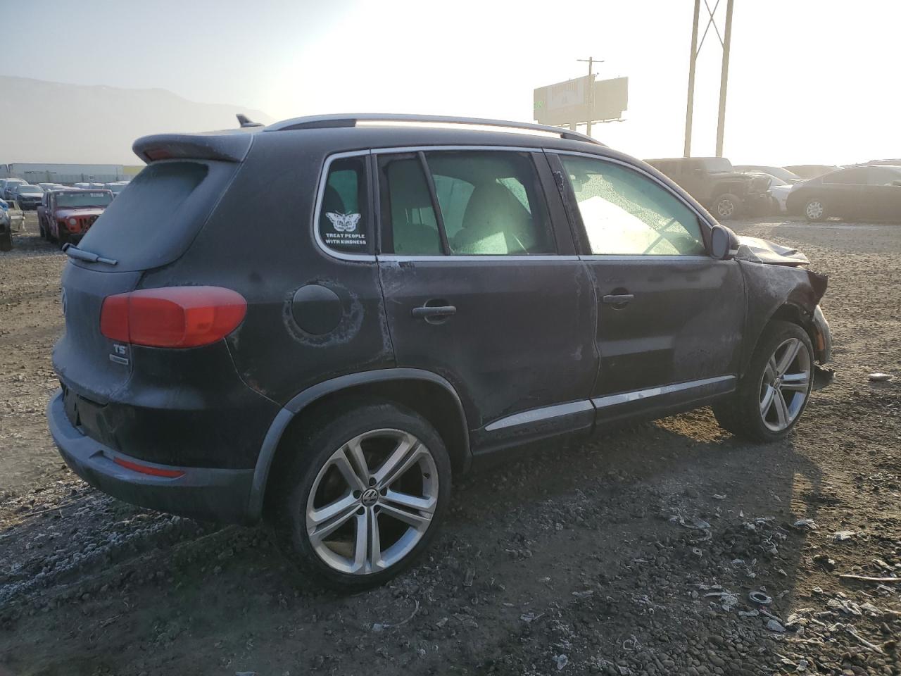 VIN WVGBV7AX2GW071007 2016 VOLKSWAGEN TIGUAN no.3