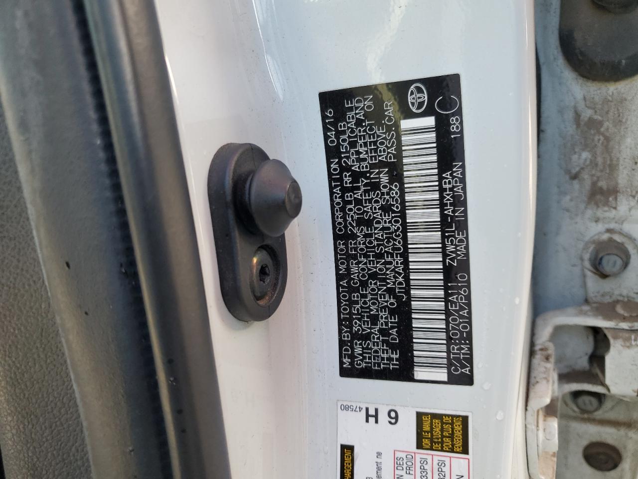 VIN JTDKARFU6G3016586 2016 TOYOTA PRIUS no.12