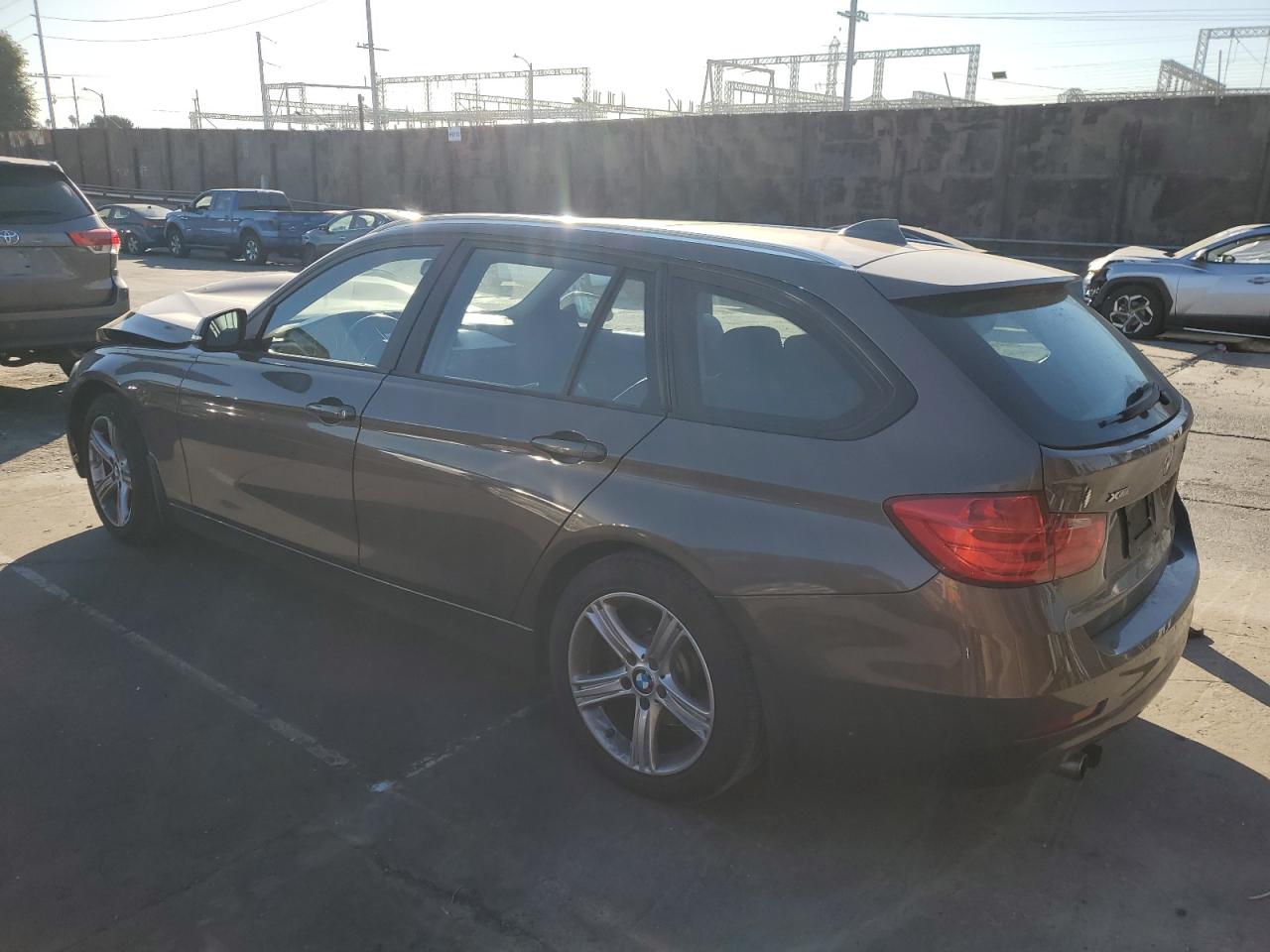 VIN WBA3G7C54EKN37276 2014 BMW 3 SERIES no.2