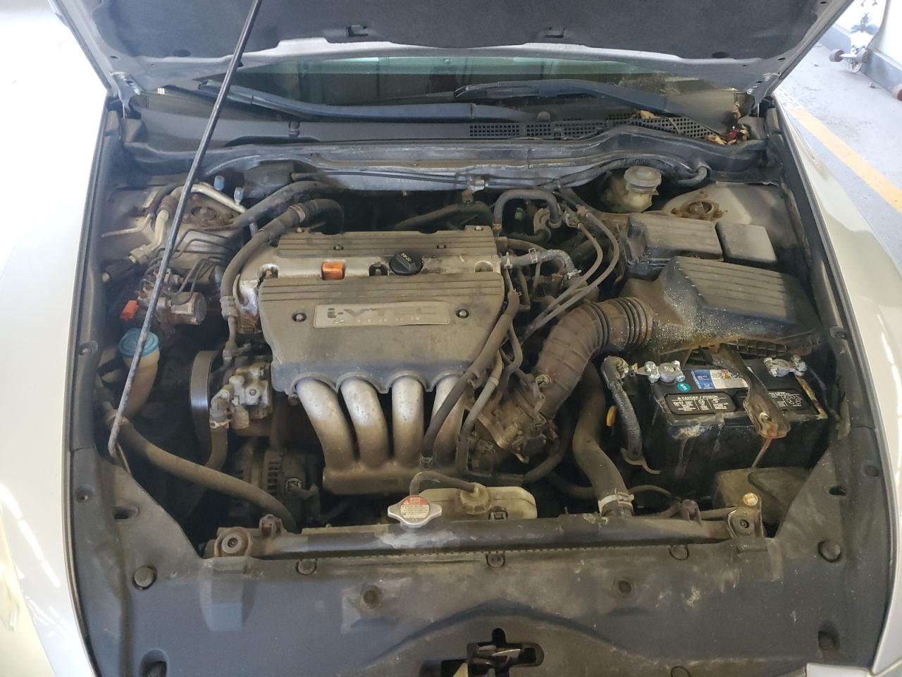 2003 Honda Accord - Image 11