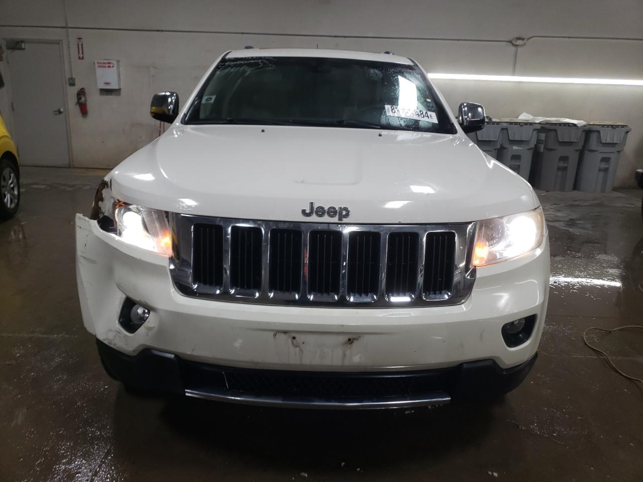 2011 Jeep Grand Cherokee - Image 5