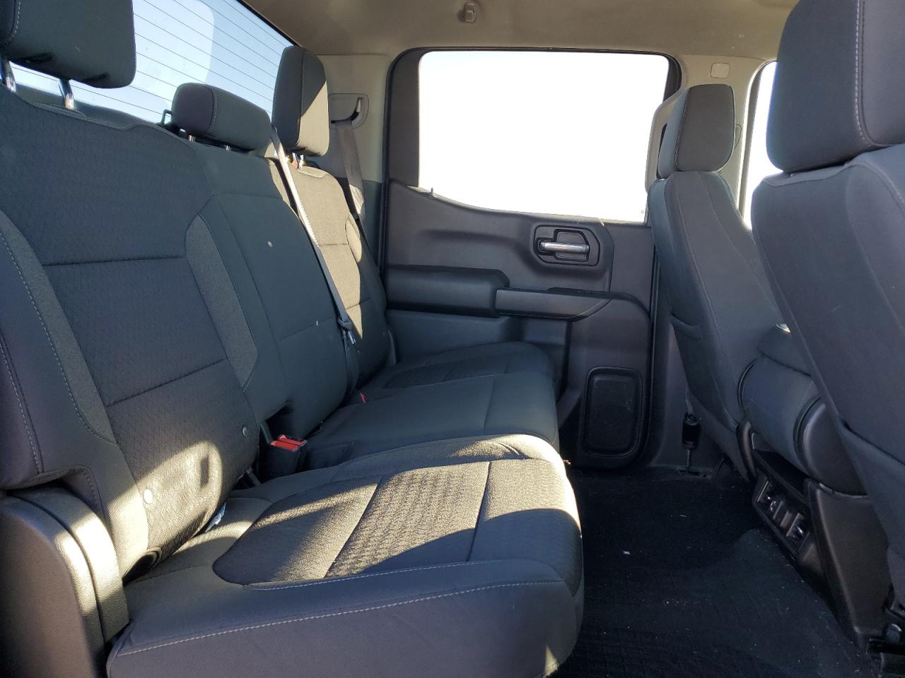 2021 Chevrolet Silverado - Image 10