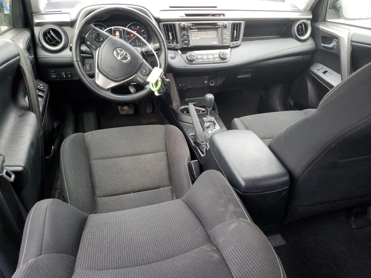 2017 Toyota RAV 4 - Image 8