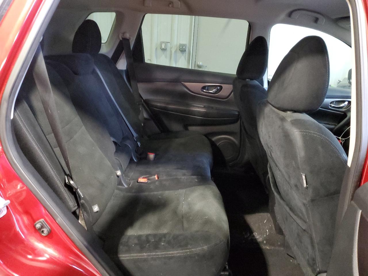 2016 Nissan Rogue - Image 11