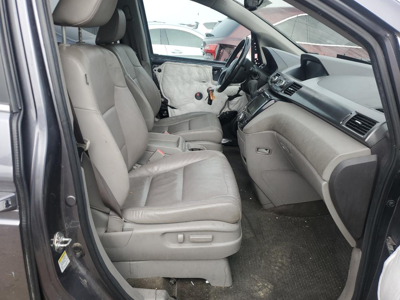 2011 Honda Odyssey - Image 7