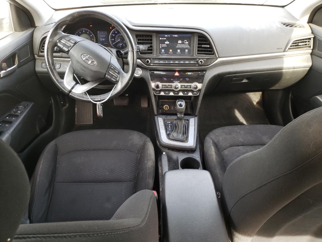 2020 Hyundai Elantra - Image 8