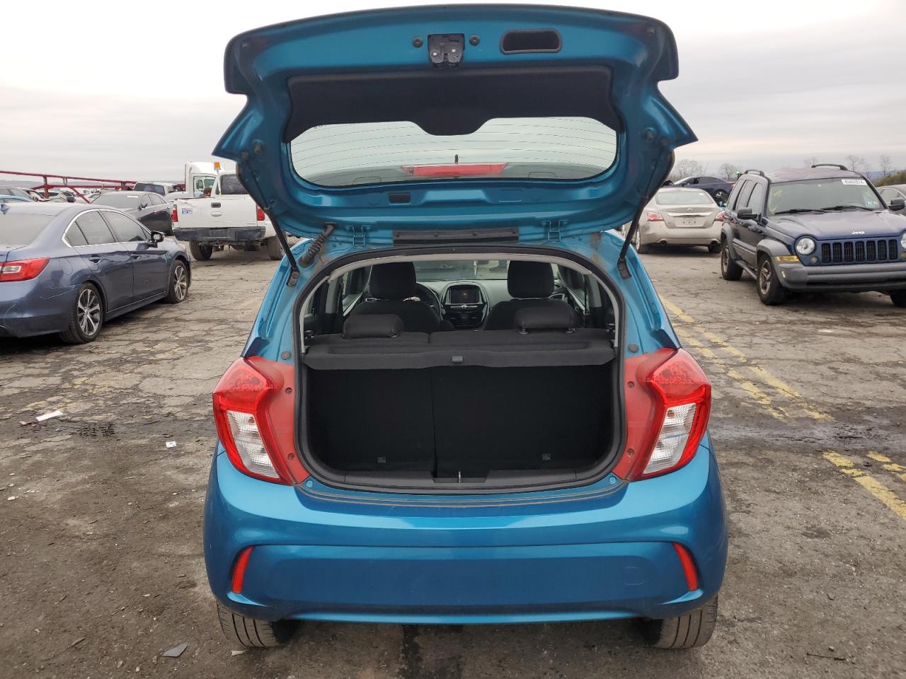 VIN KL8CD6SA7KC778753 2019 CHEVROLET SPARK no.6