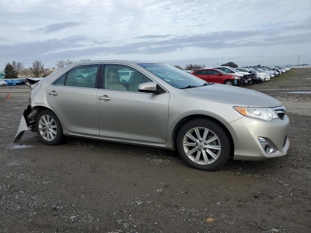 Sedans TOYOTA CAMRY 2014 Gold