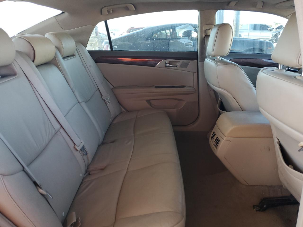 2009 Toyota Avalon - Image 10