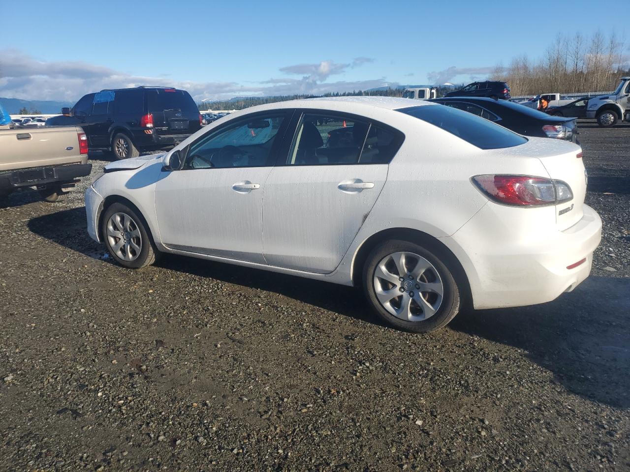 VIN JM1BL1TG8D1782630 2013 MAZDA 3 no.2