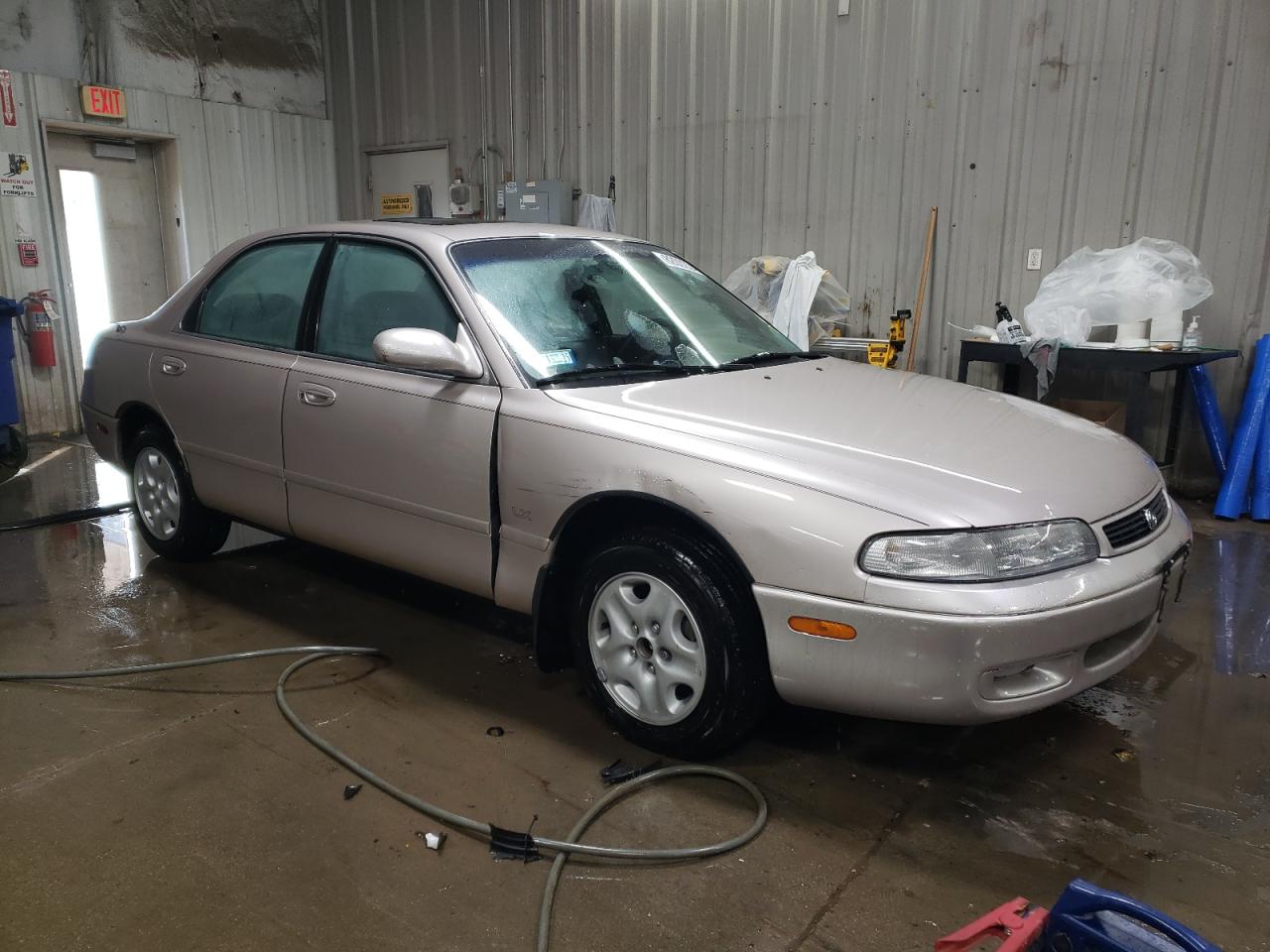 1993 Mazda 626 - Image 4