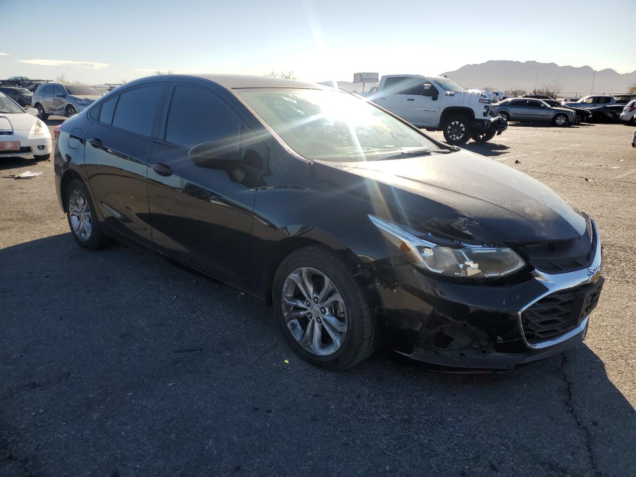 2019 Chevrolet Cruze - Image 4