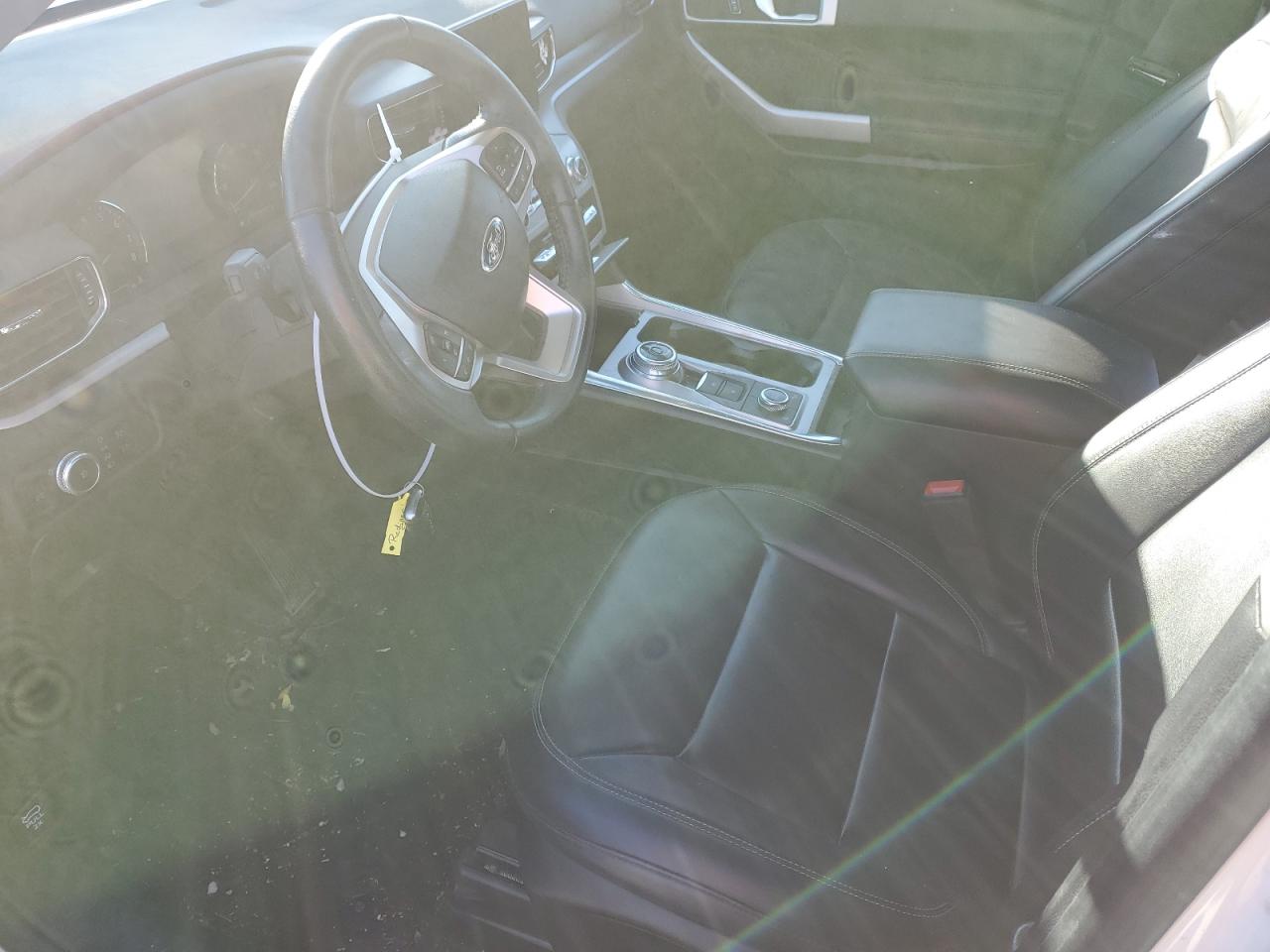 2022 Ford Explorer - Image 7