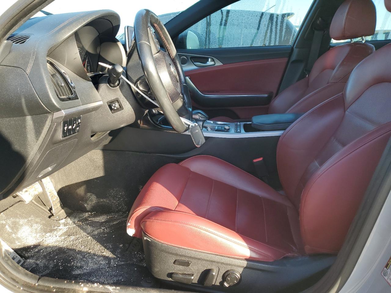 2019 Kia Stinger - Image 7