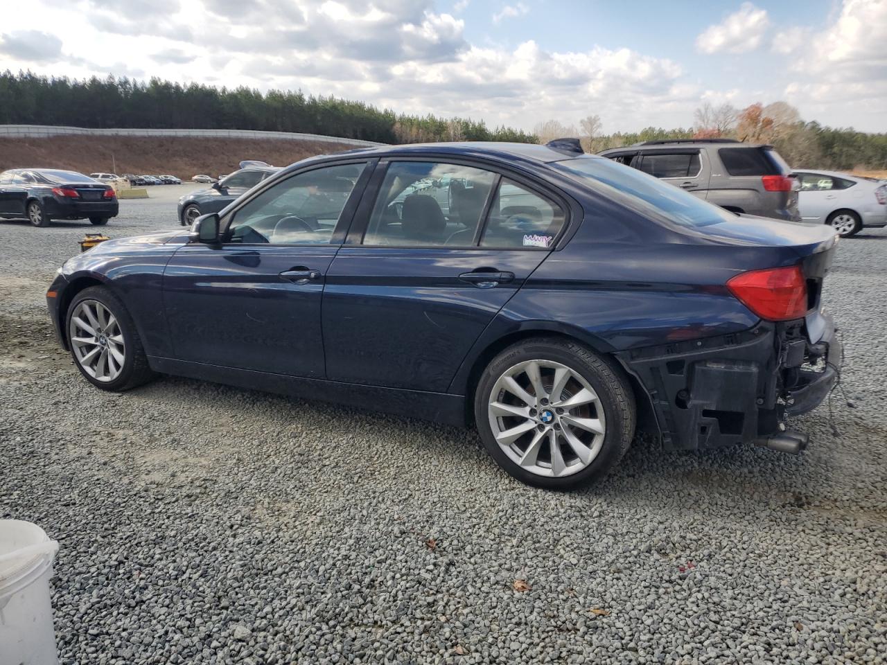 VIN WBA3B5C50DF590955 2013 BMW 3 SERIES no.2