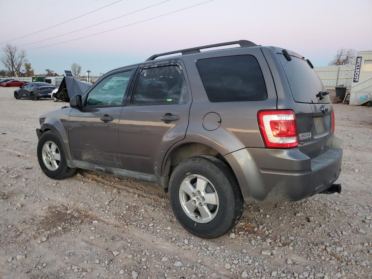 2010 Ford Escape - Image 2