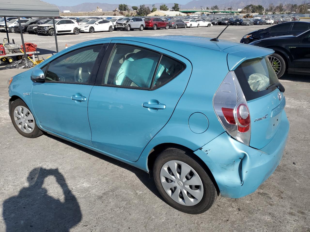 VIN JTDKDTB37E1060347 2014 TOYOTA PRIUS no.2