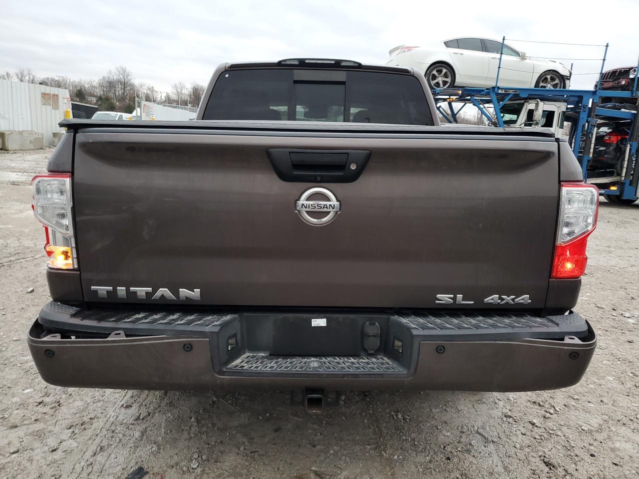 2018 Nissan Titan - Image 6