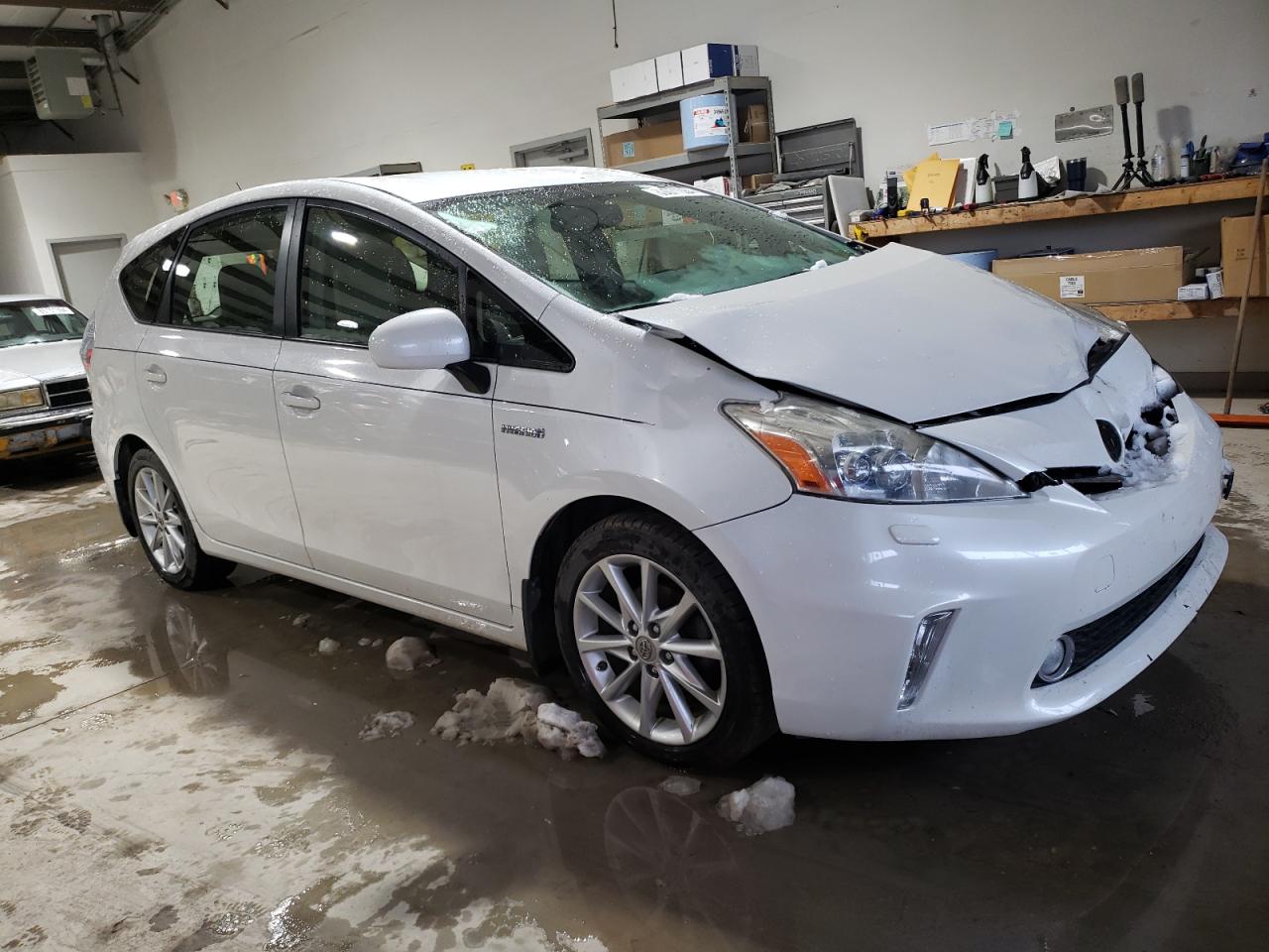 VIN JTDZN3EU2D3214191 2013 TOYOTA PRIUS no.4