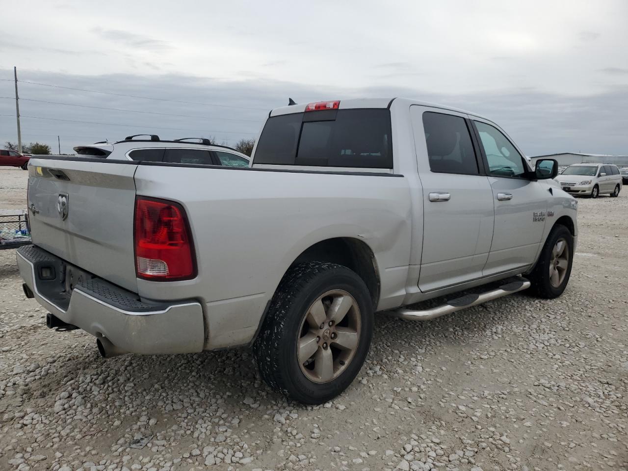 2014 RAM 1500 - Image 3