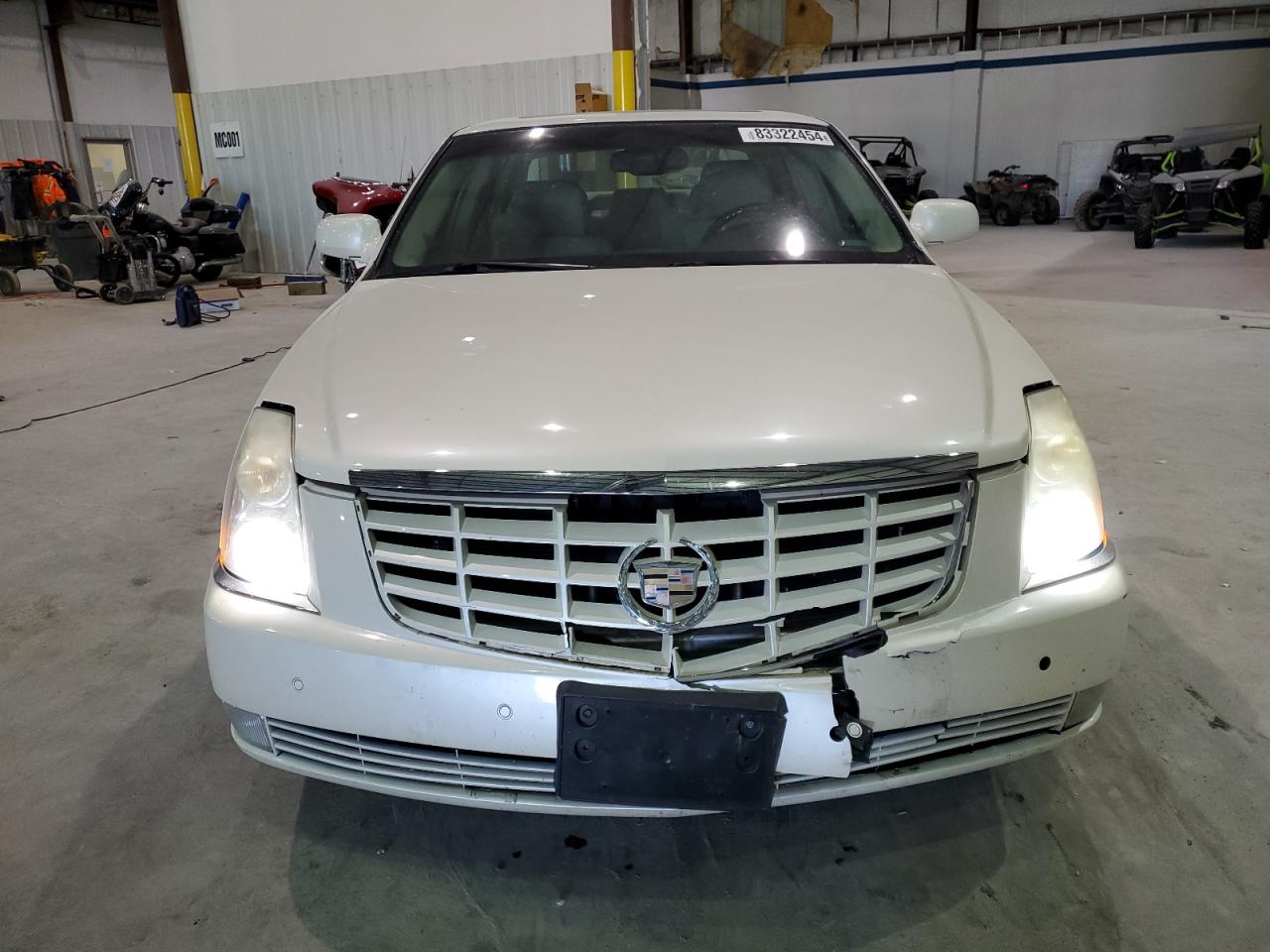 2011 Cadillac DTS - Image 5