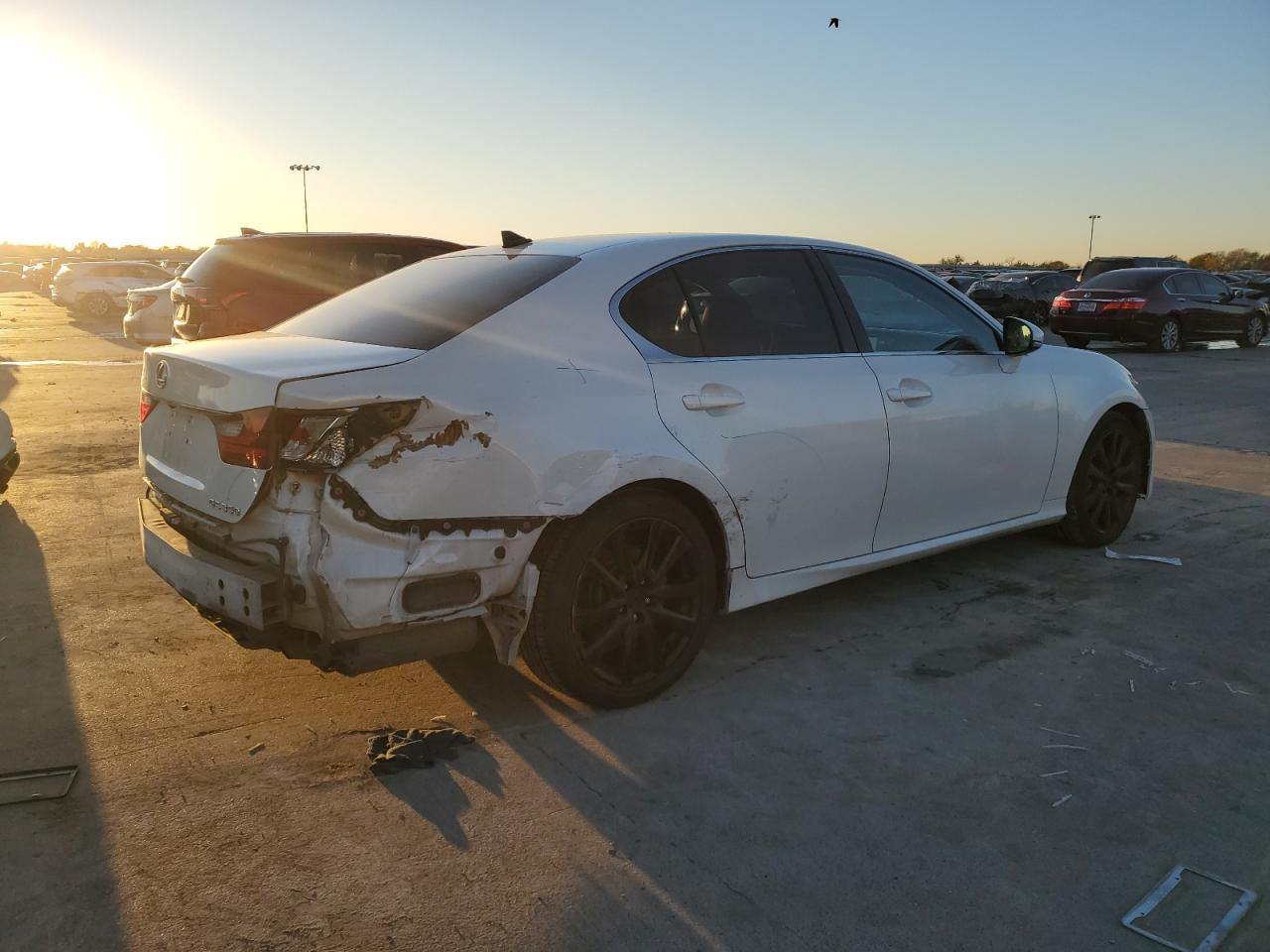 2015 Lexus GS - Image 3