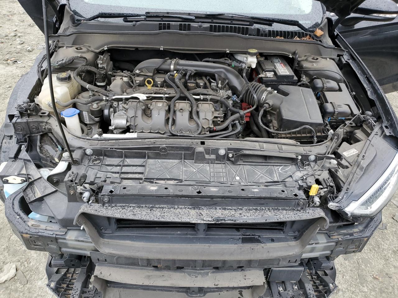 2020 Ford Fusion - Image 11