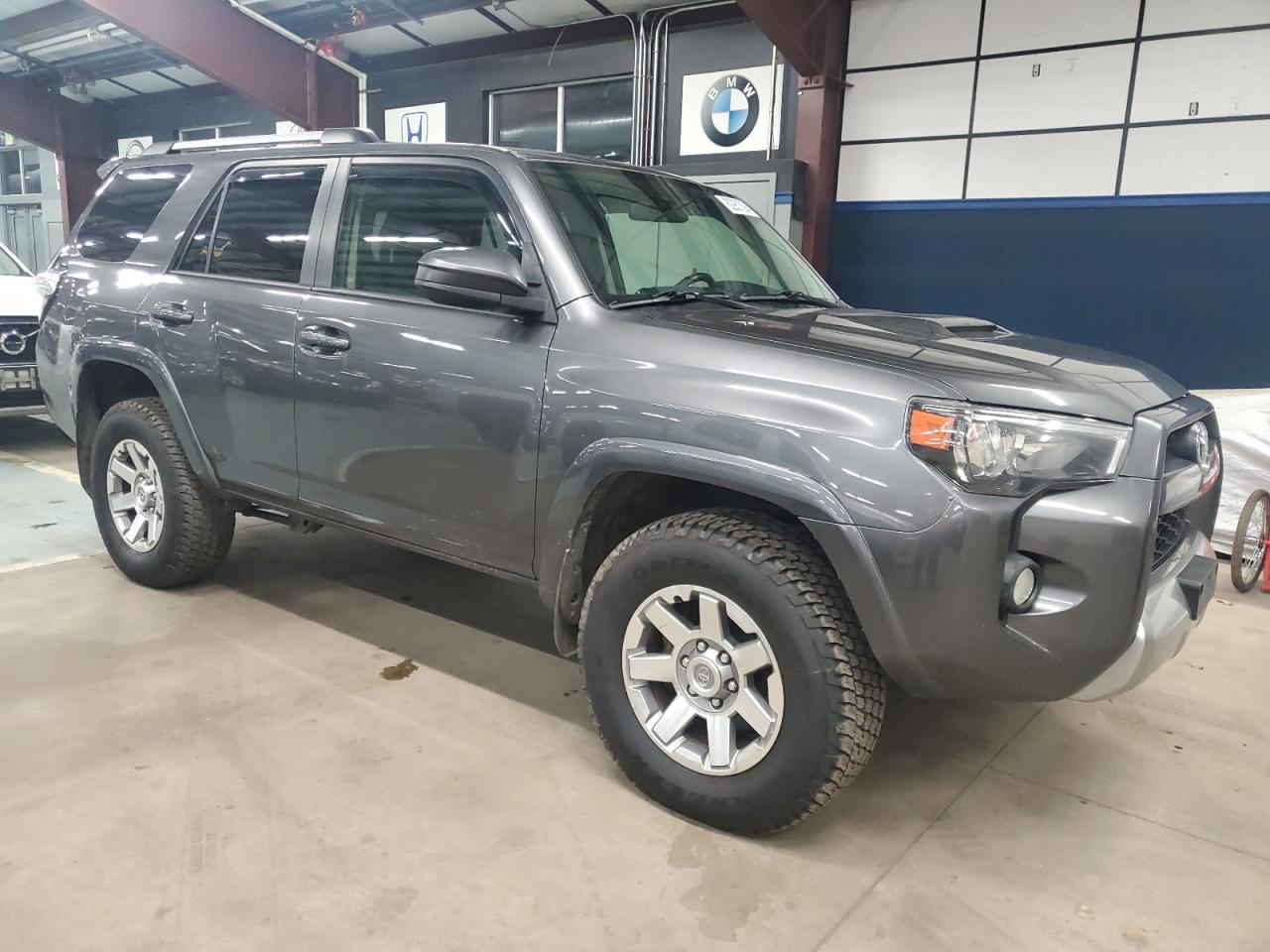 VIN JTEBU5JRXG5375863 2016 TOYOTA 4RUNNER no.4