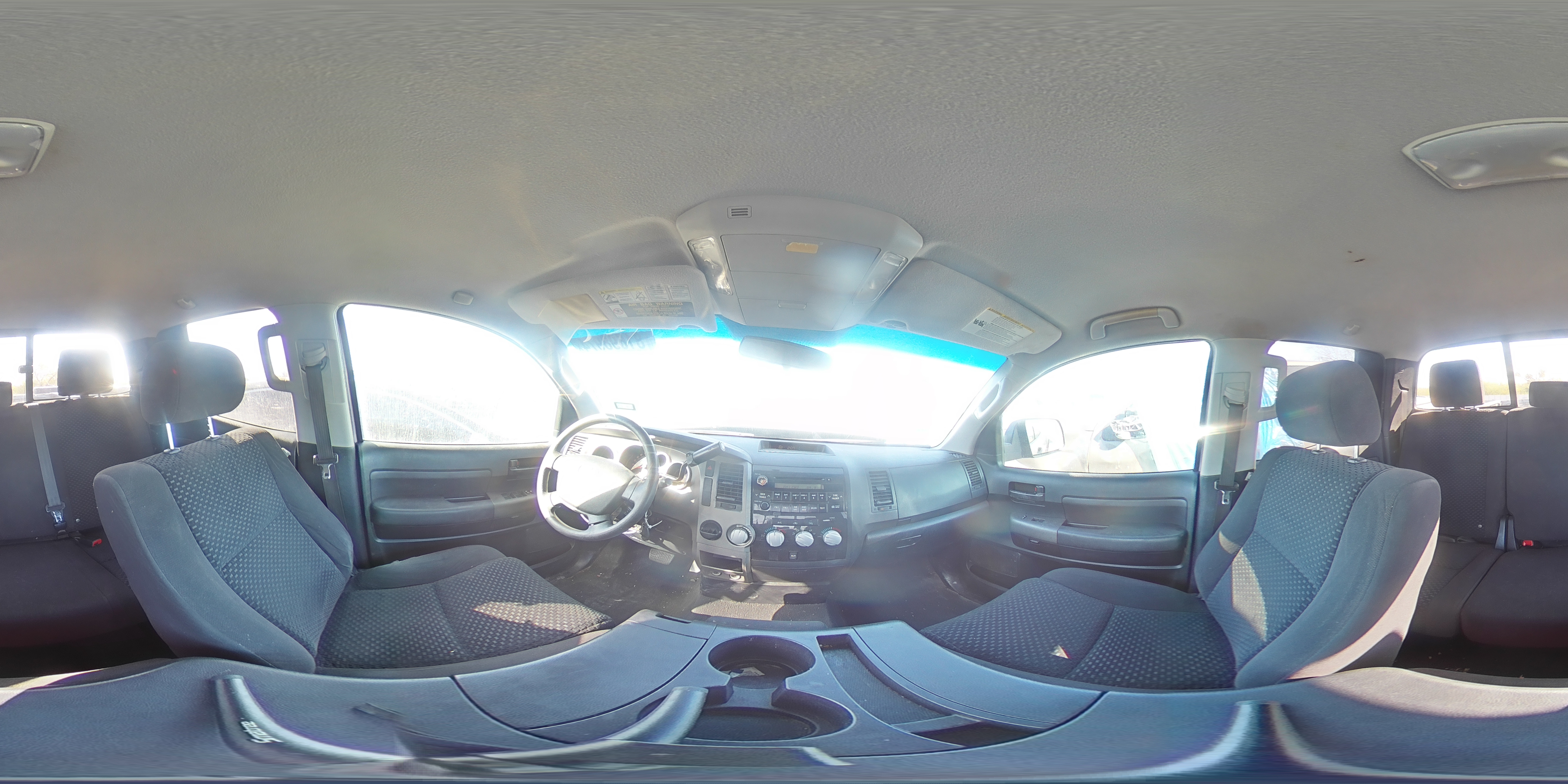 2011 Toyota Tundra - Image 13