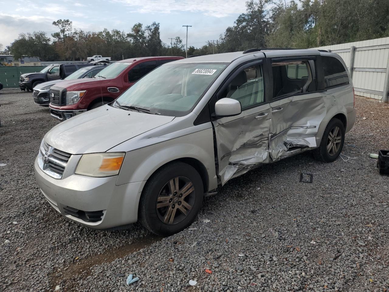 2010 Dodge Caravan - Image 1