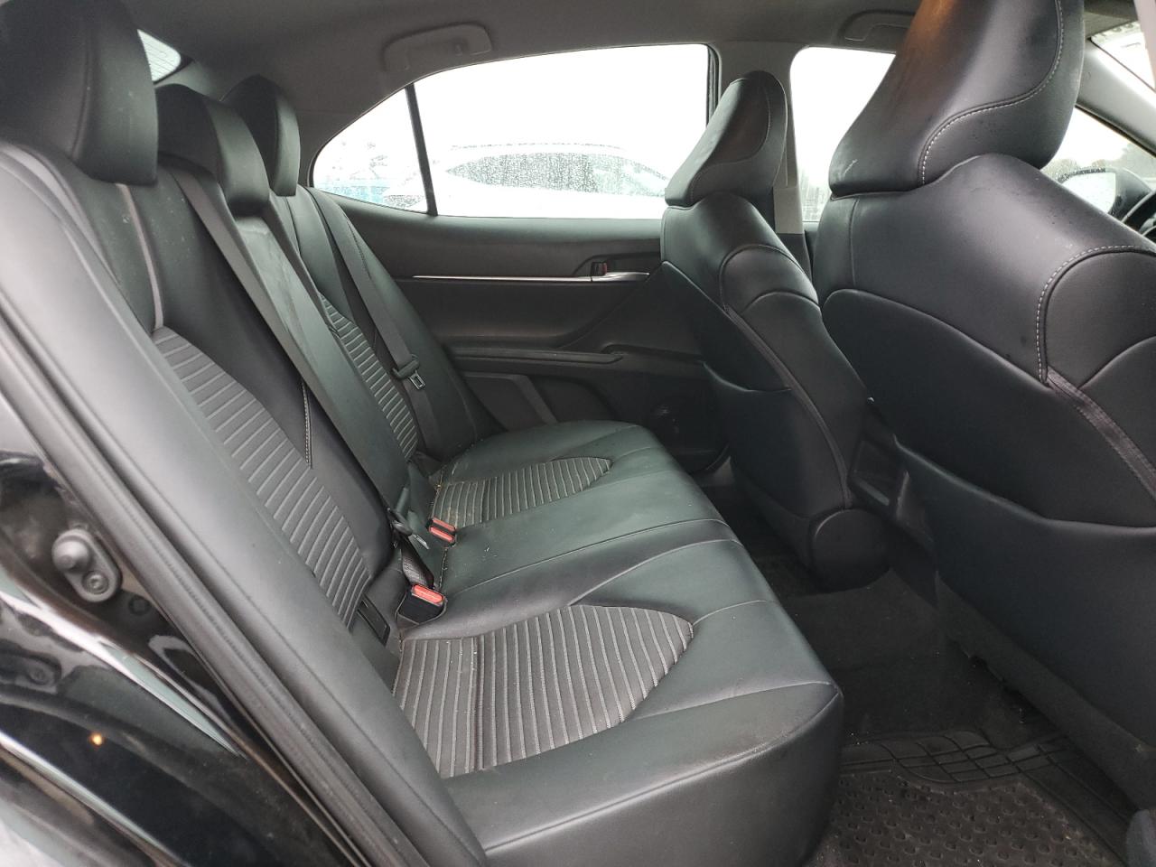 2021 Toyota Camry - Image 10