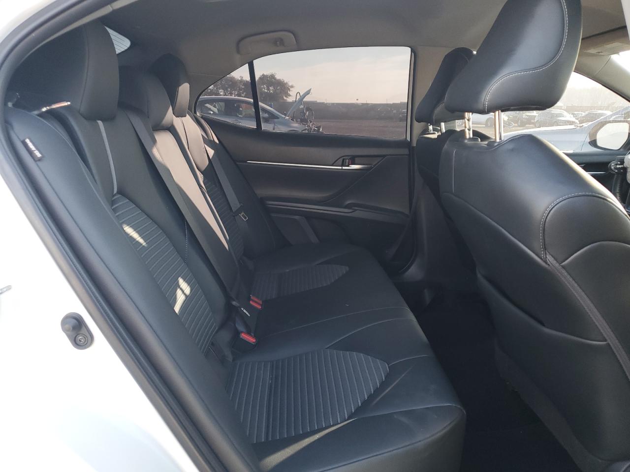 2021 Toyota Camry - Image 10