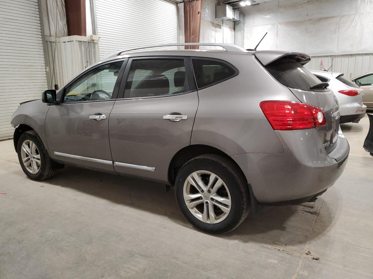 2013 Nissan Rogue - Image 2