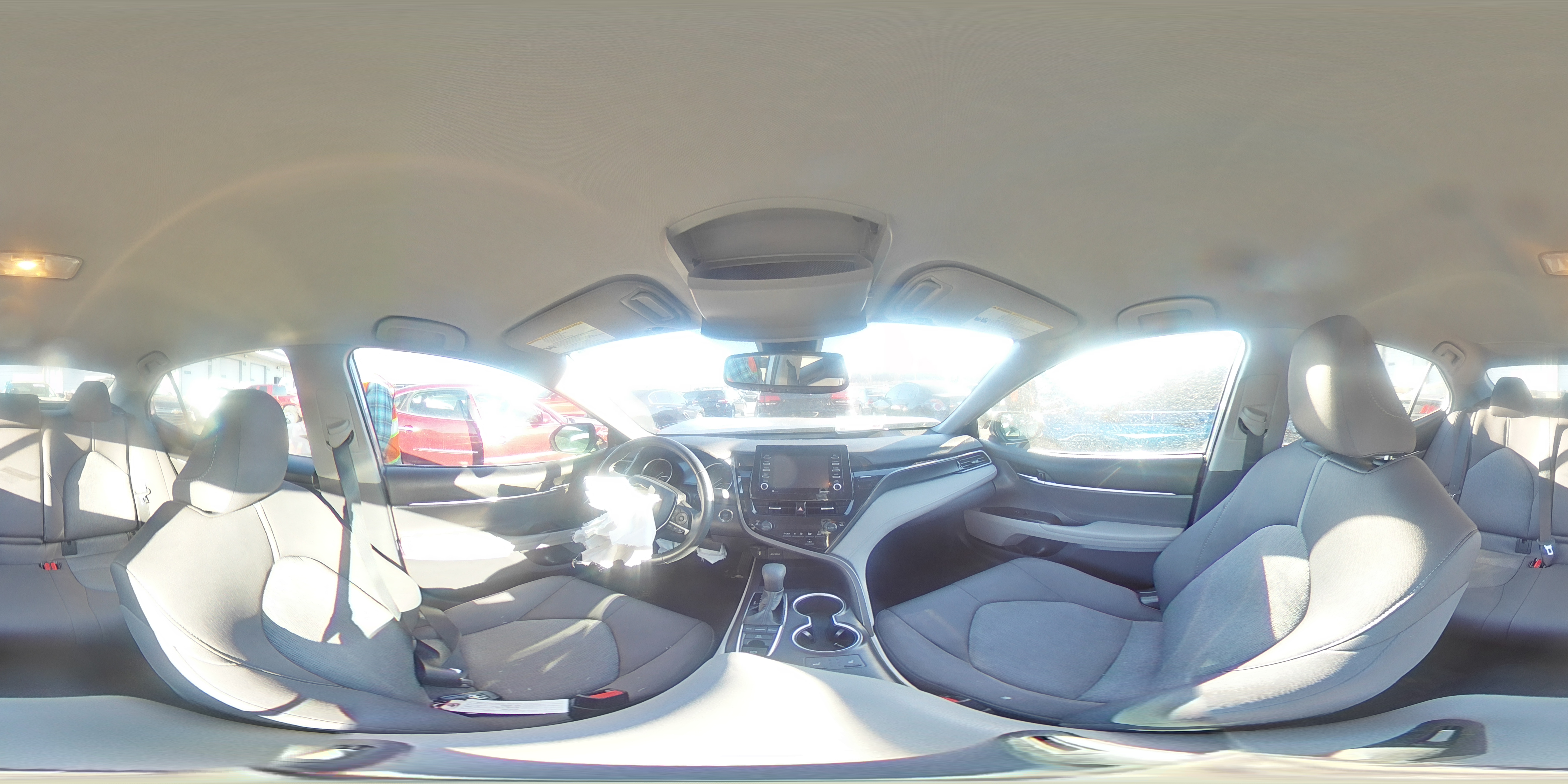 2022 Toyota Camry - Image 13