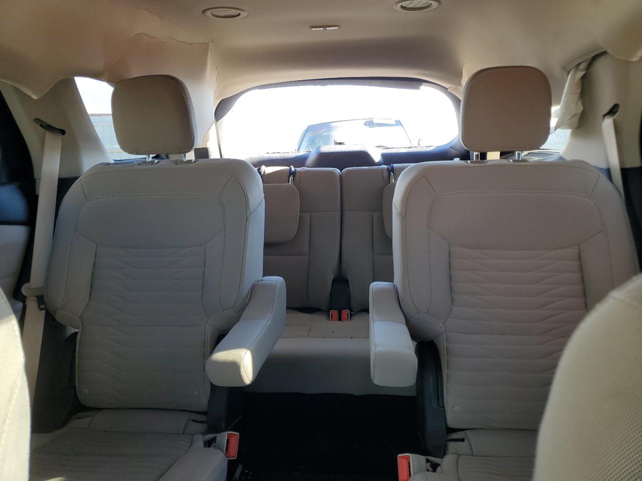 2021 Ford Explorer - Image 10