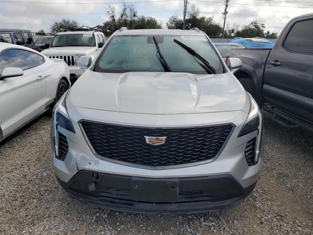  CADILLAC XT4 2020 Srebrny