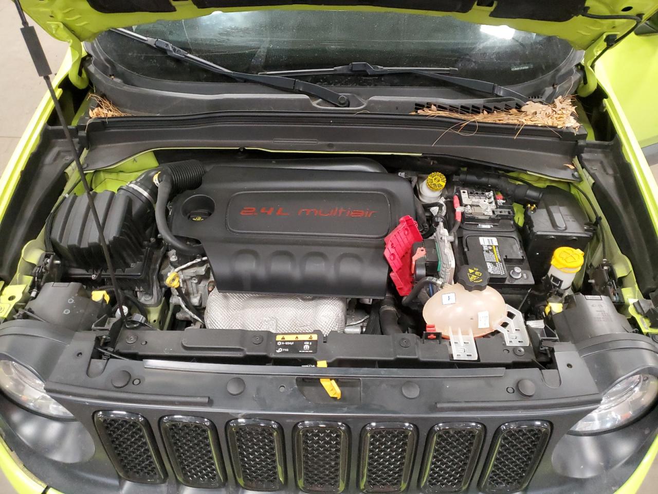 2018 Jeep Renegade - Image 13