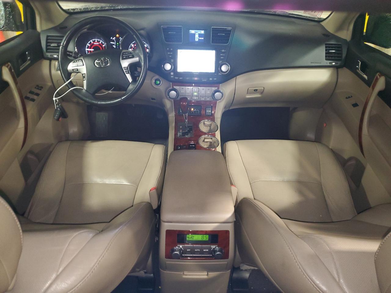 2012 Toyota Highlander - Image 8