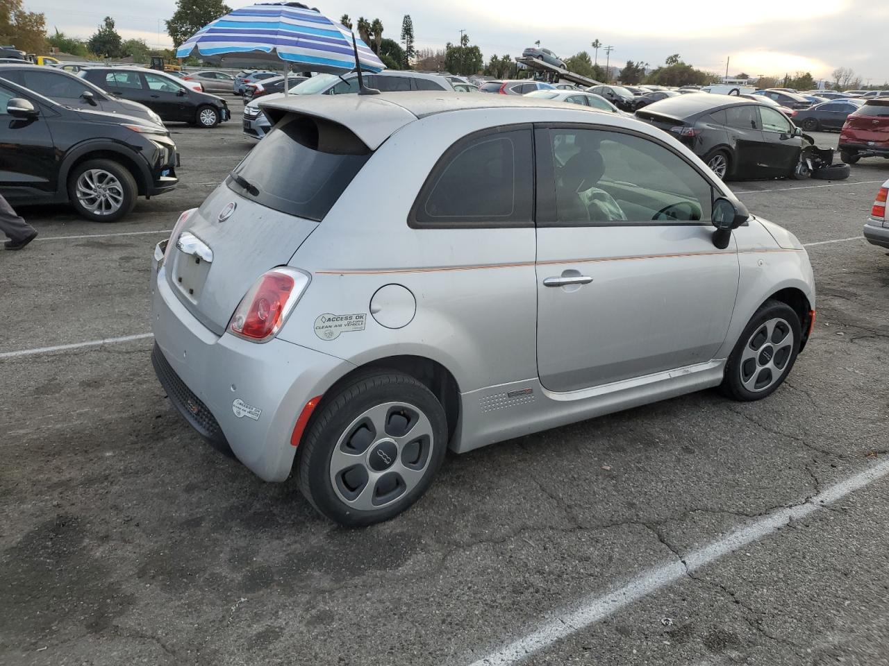 VIN 3C3CFFGE7DT753392 2013 FIAT 500 no.3