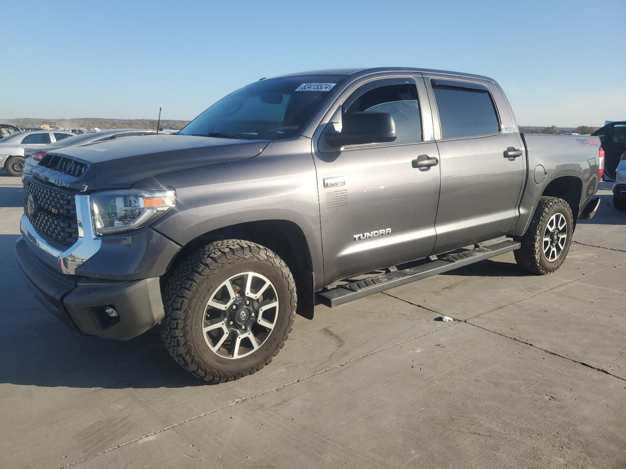 VIN 5TFDY5F17JX728589 2018 TOYOTA TUNDRA no.1