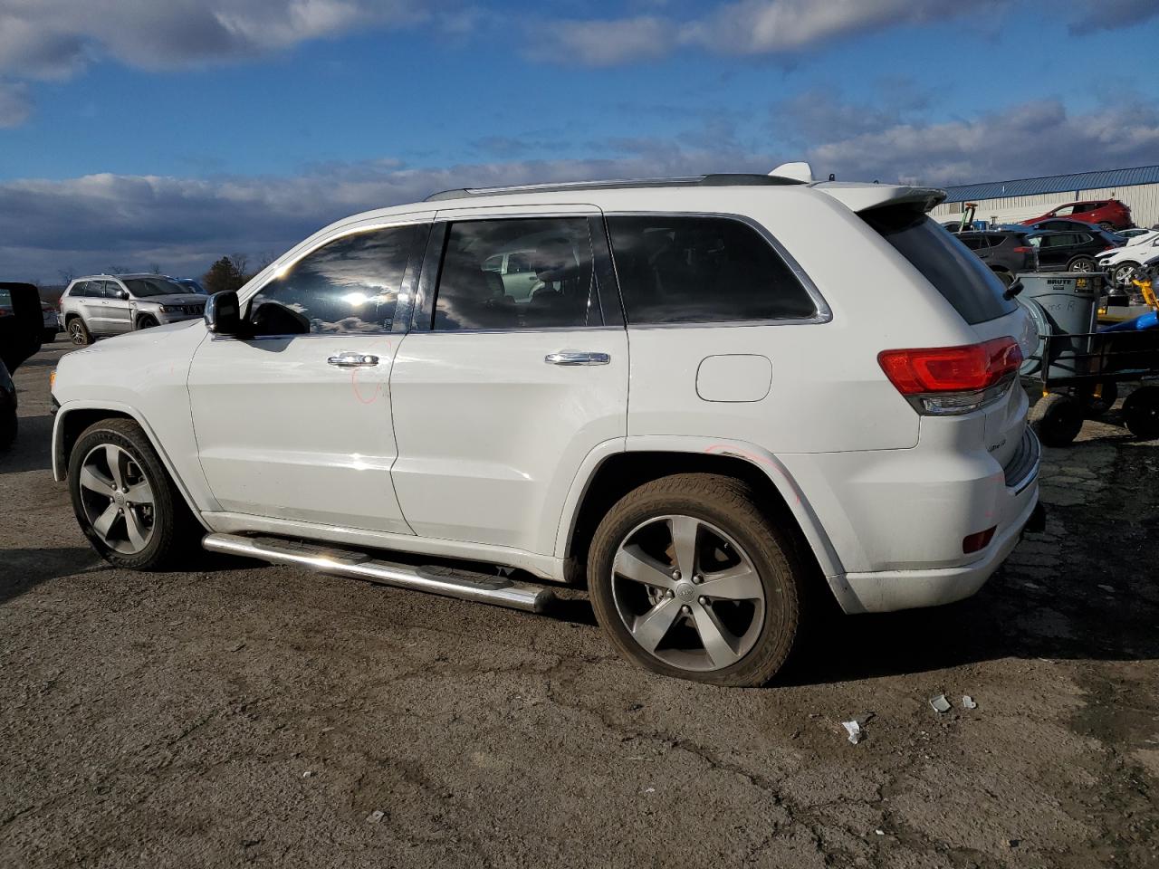 2015 Jeep Grand Cherokee - Image 2
