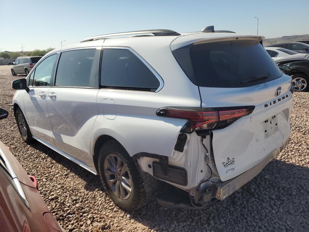 2022 Toyota Sienna - Image 2