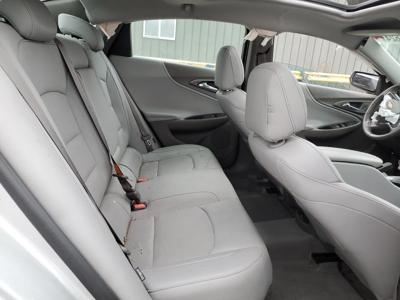2019 Chevrolet Malibu - Image 10
