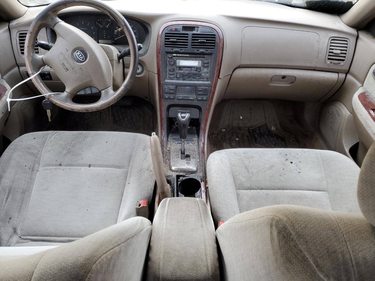 2004 Kia Optima - Image 8