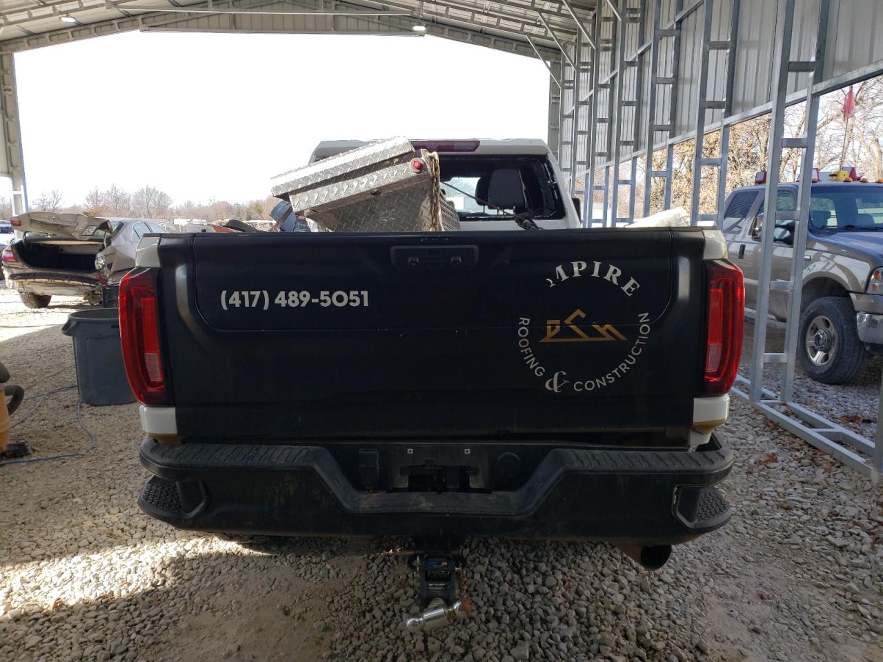 2022 GMC Sierra - Image 6