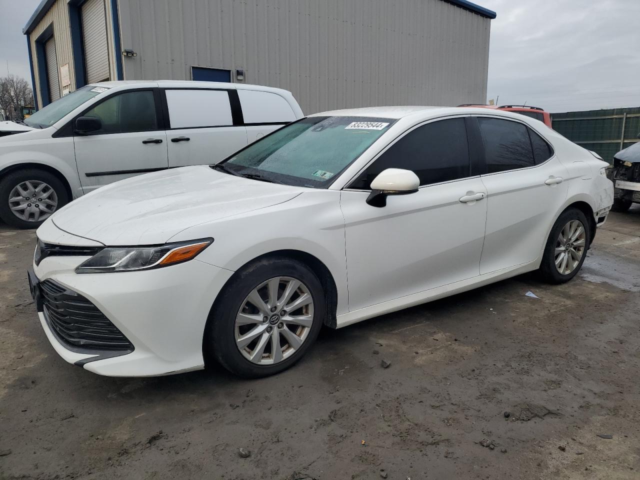 2018 TOYOTA CAMRY