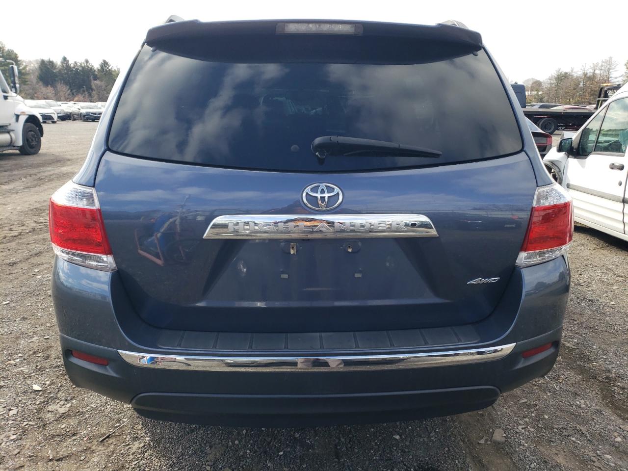 2012 Toyota Highlander - Image 6