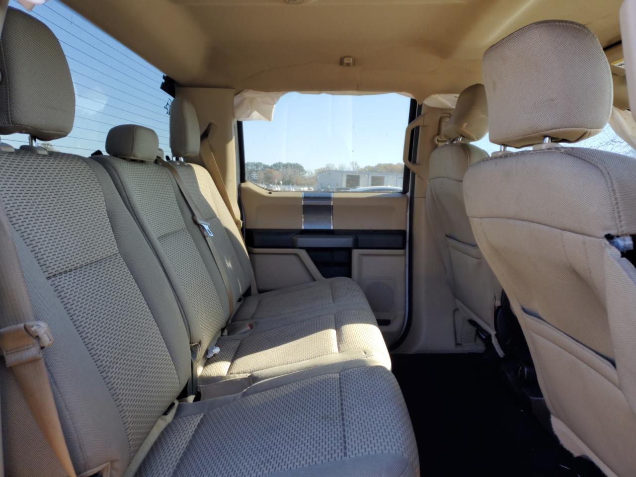 2015 Ford F-150 - Image 11