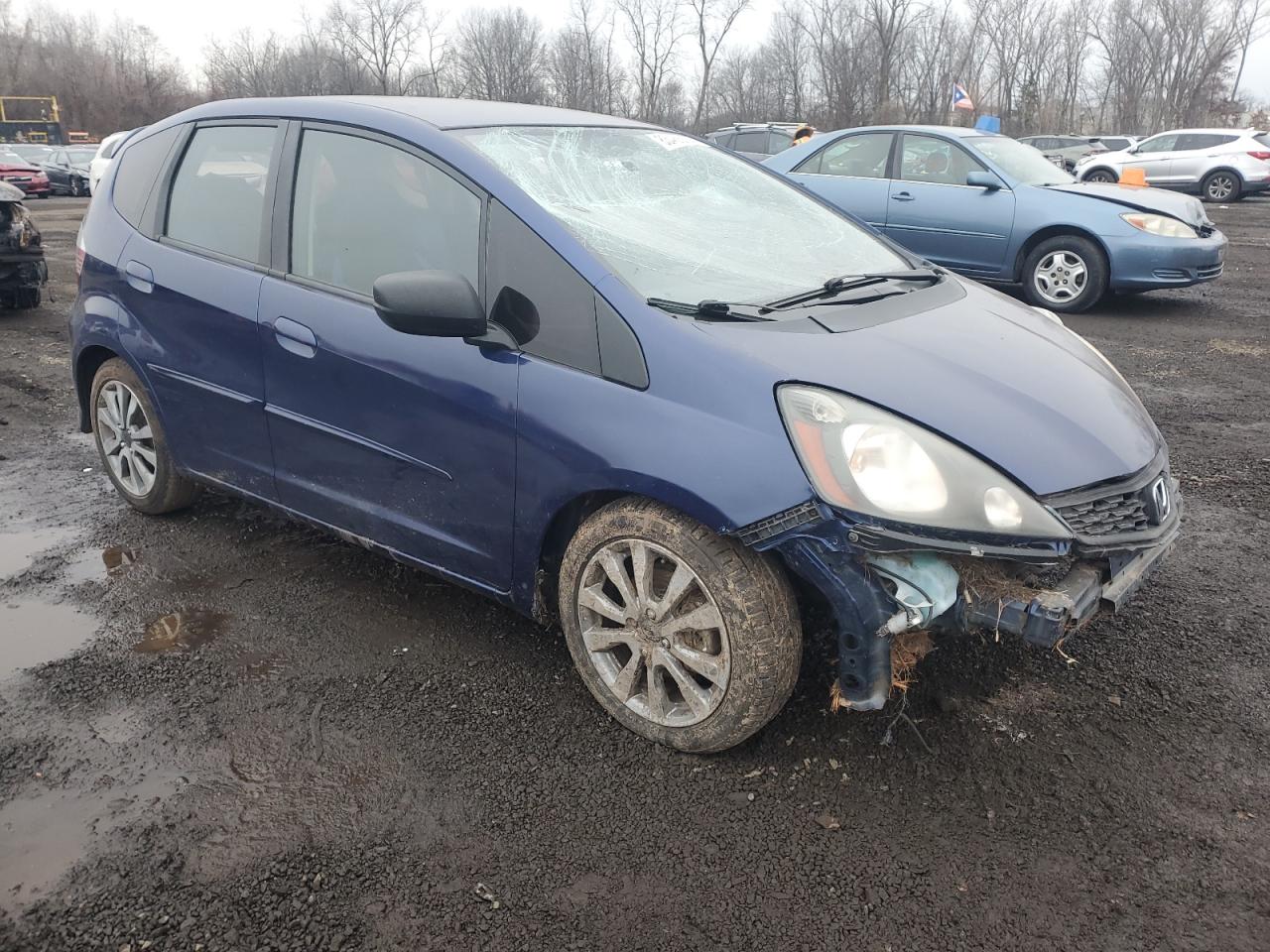 VIN JHMGE8H50DC023215 2013 HONDA FIT no.4